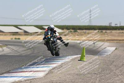 media/Aug-04-2024-TrackDaz (Sun) [[e1ff0814b6]]/Group B/1220pm (Wheelie Bump)/